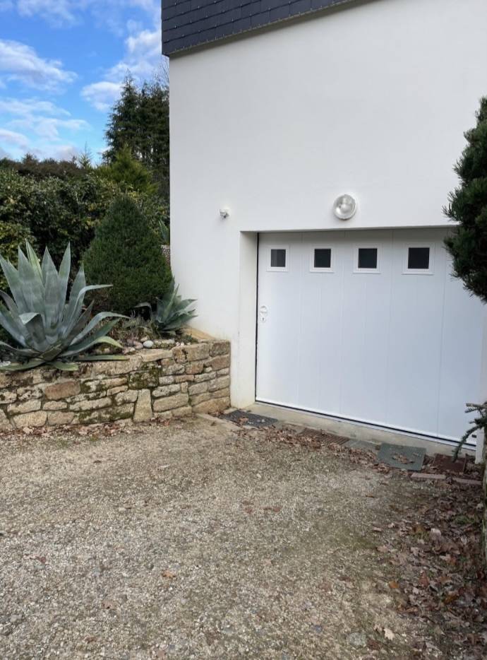 Porte de Garage à Quimper - TYZOL